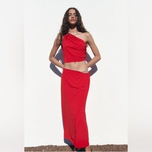 Zara Red Drape Set with Gold Chains